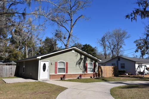 St. Marys House | 208 Gunter