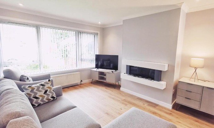 Stornoway House | 21 Ivorhill