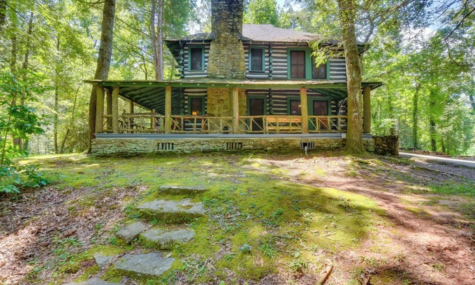 Rocky Bottom Cabin | 21 Mi to Devils Fork State Park: Sunset Cabin!
