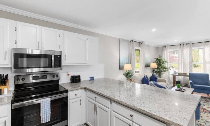 Birmingham House | 21st Street Evergreen Charm