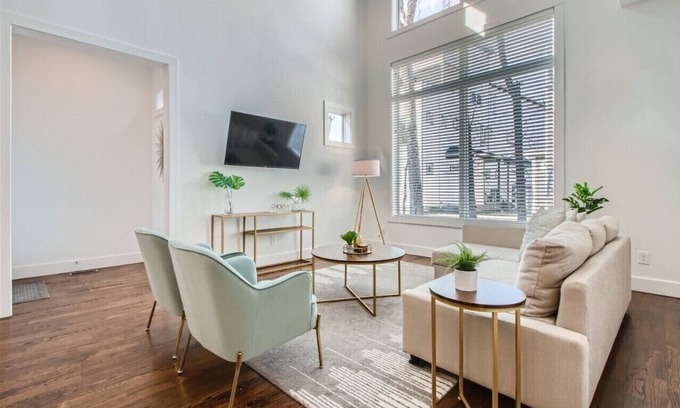 Berry Hill House | 22- Large Modern Home- The Music City Collection
