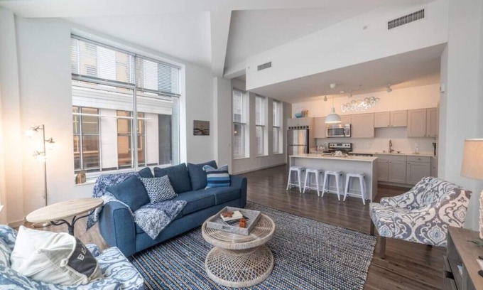 Westown Apartment | 225- Huge 2 bedroom condo king beds-Free parking-extras