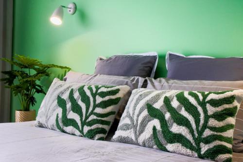 Belmont Apartment | 239 High by Regional Escapes