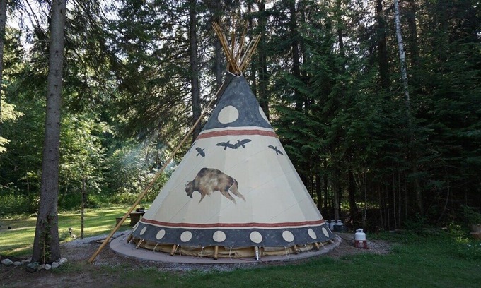 Sandpoint Apartment | 24' Diameter authentic Tipi just north of Sandpoint, Idaho