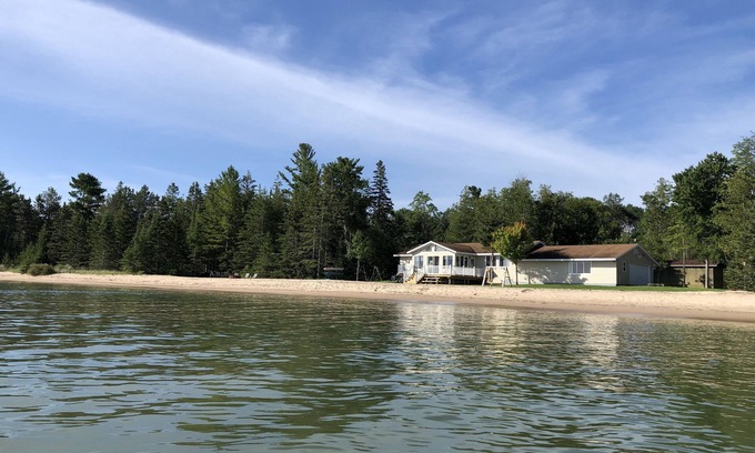 Millersburg House | 240 Feet of Private Sandy Lake Huron Beach!