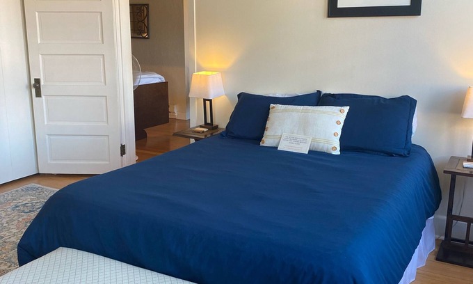 Central Area Apartment | 240 State St NE Salem Oregon "TIGER STATION LOFT A"