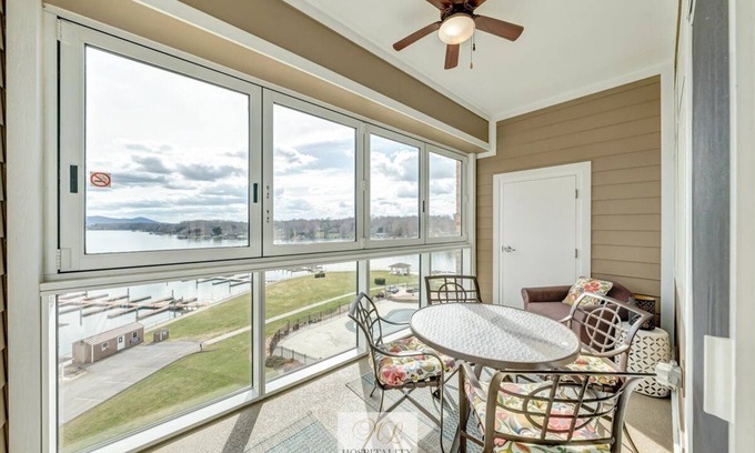 Huddleston Apartment | #243 Pointe - 2 Bedroom Lakefront Condo at Mariners SML
