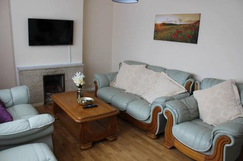 Stratford Apartment | 25 Idmiston Road