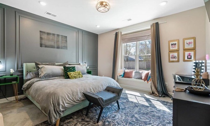 Joffre Apartment | 25% Off New Lux Home + Mini Pool & Game Room