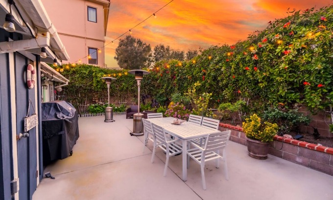 Pierpont Bay House | 25%Off Sept 25-28! Hot Tub To Beach, Great Reviews