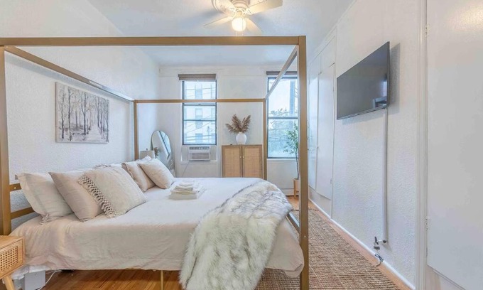 Hoboken Apartment | 25 Percent OFF Spring Special Book Cozy King Bed Now!