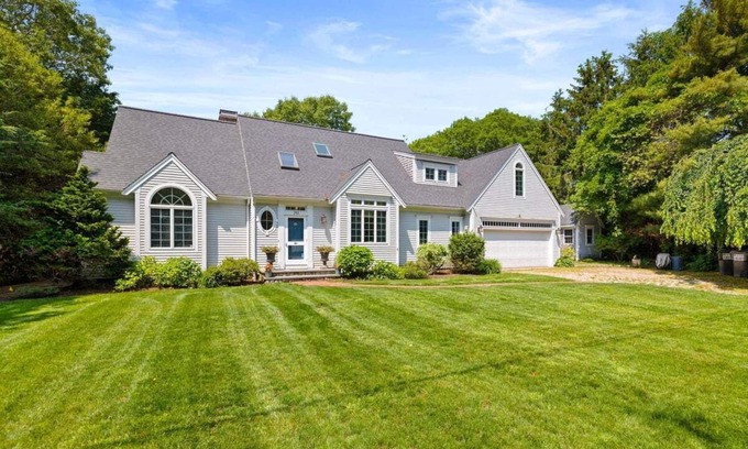 Cotuit House | 252-Co Clams & Shells High End Cotuit Waterfront, Pool & Dock, Bring your Boat!