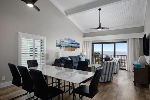 Captiva House | 2531 Beach Villas Executive Penthouse Condo