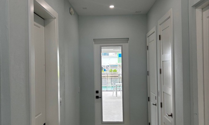Fort Myers Beach House | 261 Gorgeous 6 Bedroom New Build w/Pool, Hot Tub