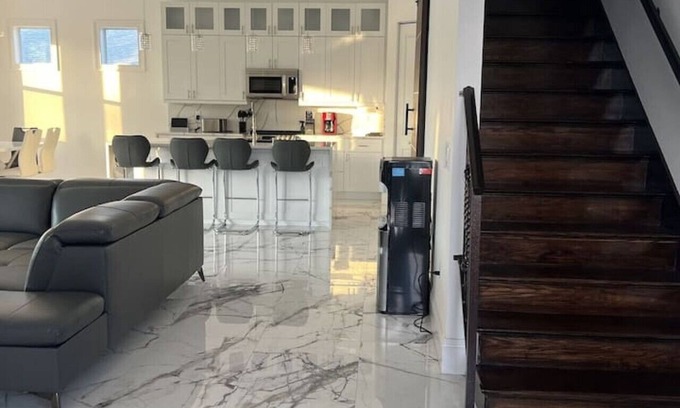 Riverbend Country Club House | 269) Modern Luxury - POOL & 6 beds!