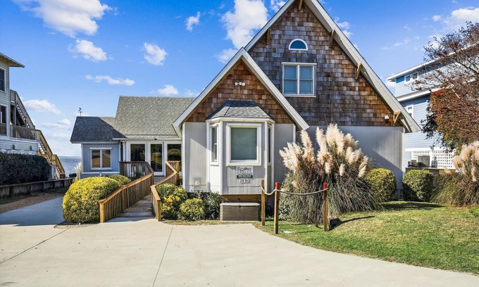 Carolina Dunes House | 2816 - Tranquil Sound 4-bed 4.5-bath soundfront home in Duck, NC, private pool, hot tub, game room
