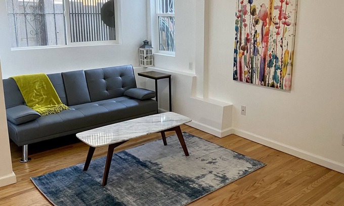 Sunset District Apartment | 2B1B Private Suite in Sunset Free Street Parking