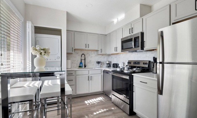 New Papago Parkway Apartment | 2B1B Stylish Escape with pool and parking