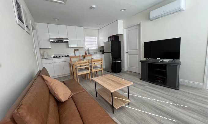 Hacienda Heights House | 2B2B Between Disney and universal family house in Hacienda Heights
