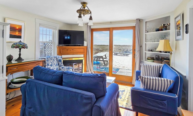 North Truro Cottage | 2BD Bayfront Cottage-Water Views, Direct Beach Access, A/C, Exclusive Use Outdoor Space