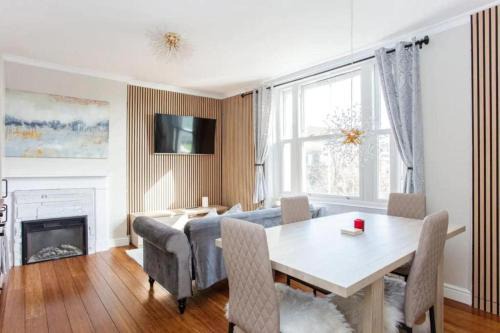 Swiss Cottage Apartment | 2bd Nest in Saint John's Wood