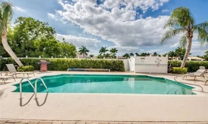 Pelican Condo | 🌞2bdrm2bathrm Luxury condo-Superb SW CapeCoral STEPS from CapeHarbour Marina🌞