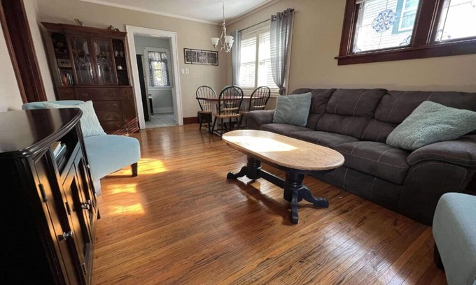 Sioux Falls House | 2Bed 1BathHouse,Wshr+Dryer,Safe Neighborhood