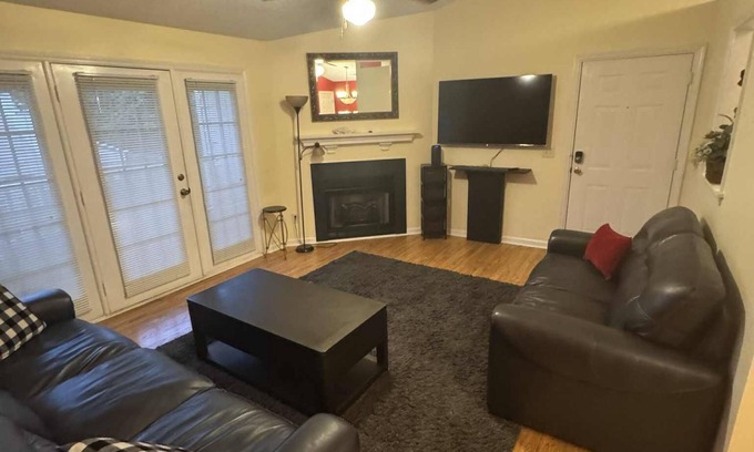 Greensboro Apartment | 2Bed 2Bath Cozy Apartment off Guilford college!