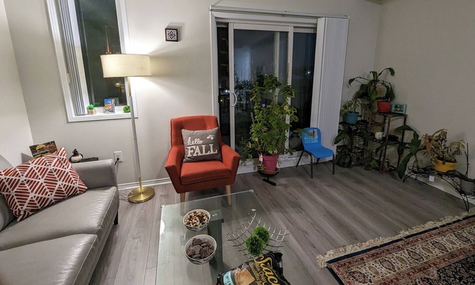 Churchill Meadows Apartment | 2Bed spacious apartment in the heart of Mississauga - 5mins from major highway