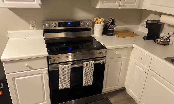 Southeast Raleigh House | 2BR/2.5ba Townhome in Walnut Creek Area