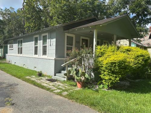 Tallahassee House | 2br 2ba Close to Downtown, Midtown, and FSU