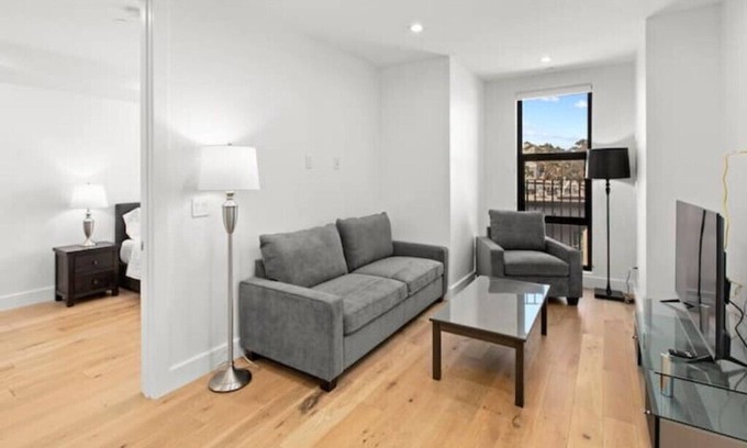 Mission District Condo | 2BR 2BA Condo w Rooftop Deck - San Francisco Life Real Estate