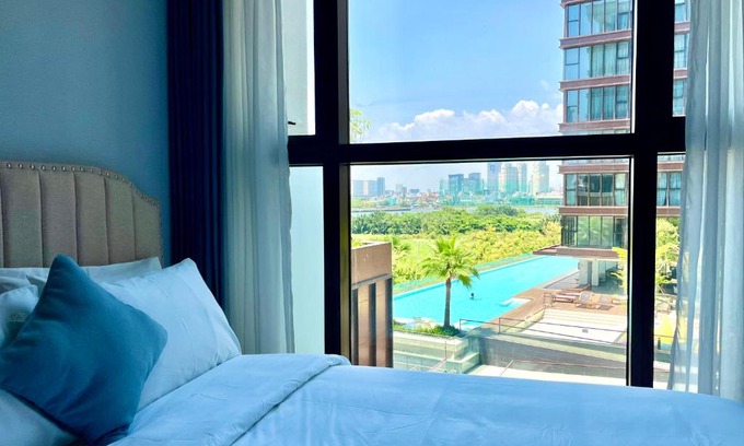 Thu Thiem Apartment | 2BR Classic Apart - Pool View