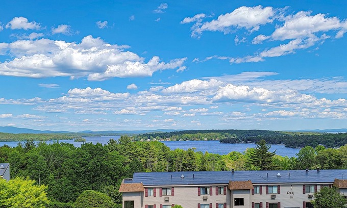 Weirs Beach Condo | 2BR Condo Lake Winnipesaukee