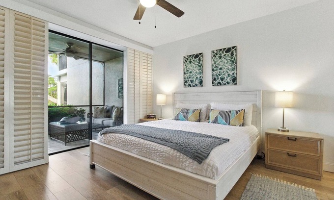 Bonita Bay Condo | 2BR Condo - Pool - Balcony & Prime Location!