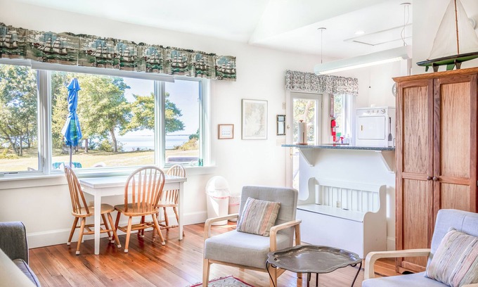 Wareham Cottage | 2BR Cottage with Stunning Water Views & Beach Access