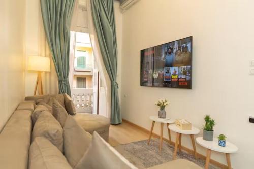 Qasr an-Nil Apartment | 2BR Downtown Alia Khan, Fully equipped Gem