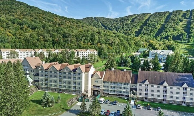 Hancock Condo | 2br DX Condo Ski & Berkshire County!
