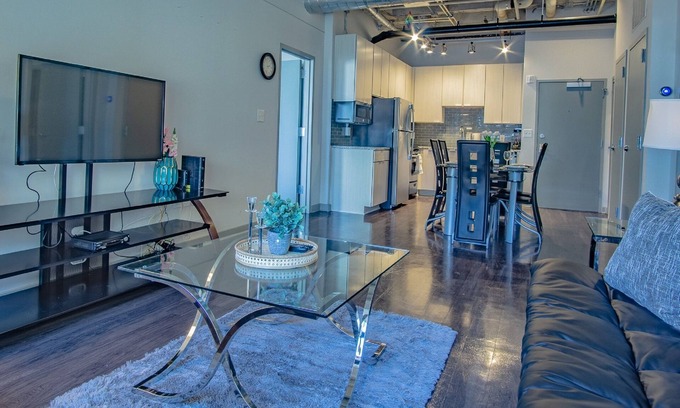 SoNo Apartment | 2BR Fully Furnished Apartment in Midtown Atlanta by RedAwning