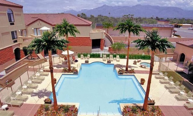 Miramonte Resort | 2BR w/WiFi & Resort Pool Near Attractions- Golf, Hike, Explore, Shop & Dine!