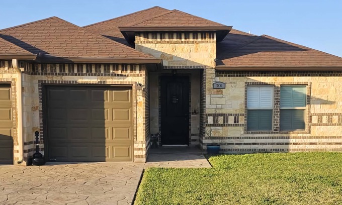 San Juan House | 3 bdr 2 bath open concept home.nn