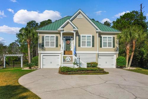 North Litchfield Beach House | 3 Bdrm 3 Bath Vacation Home North Litchfield Beach