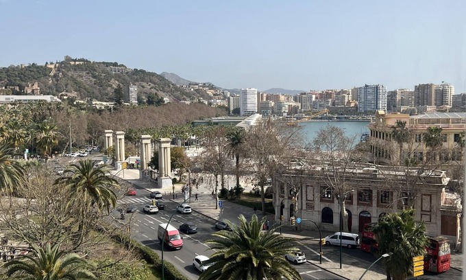 Ensanche Centro Apartment | 3-bed, 2-bath apartment, equipped kitchen, central Malaga