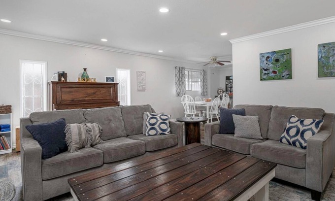 Palm City House | 3 Bed 2 Bath Beautiful Home - 10 Mins from the Beach!