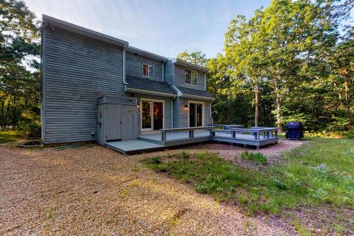 West Tisbury House | 3 Bed 2 Bath Vacation home in West Tisbury