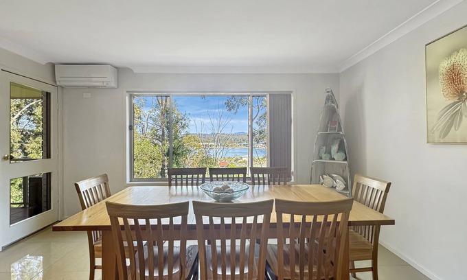 North Batemans Bay Apartment | 3 Bed Unit Amongst the Treetops in Batemans Bay