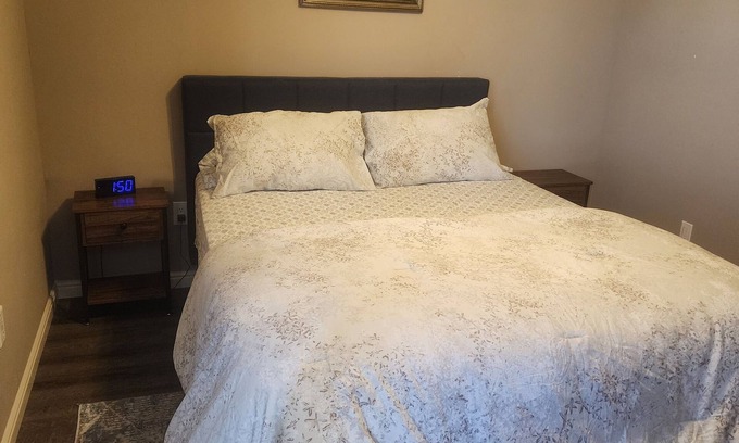 Lincoln County House | 3 bedroom 1 bath above garage guest house