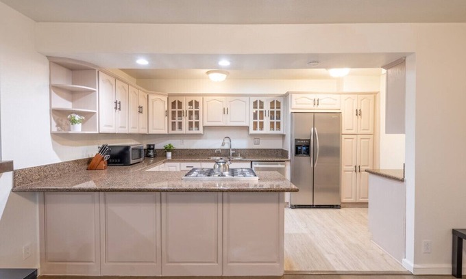 Bonita House | 3 Bedroom, 2 Bath, Backyard