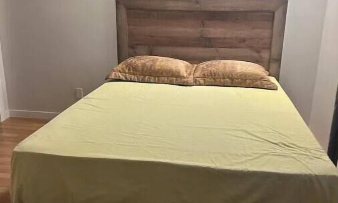 Saskatoon House | 3-Bedroom & 2-Bathroom Cozy Suite in Best Location