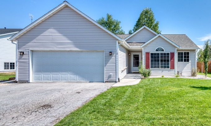 Hamilton House | 3 Bedroom, 2 bathroom house